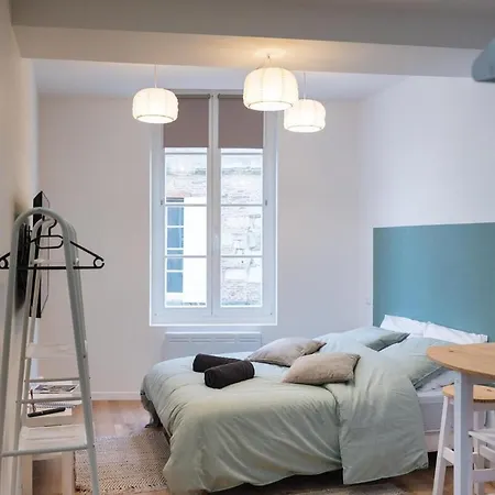Apartment Cyrano - Le Logis Du Poete, Au Coeur Du Centre Historique